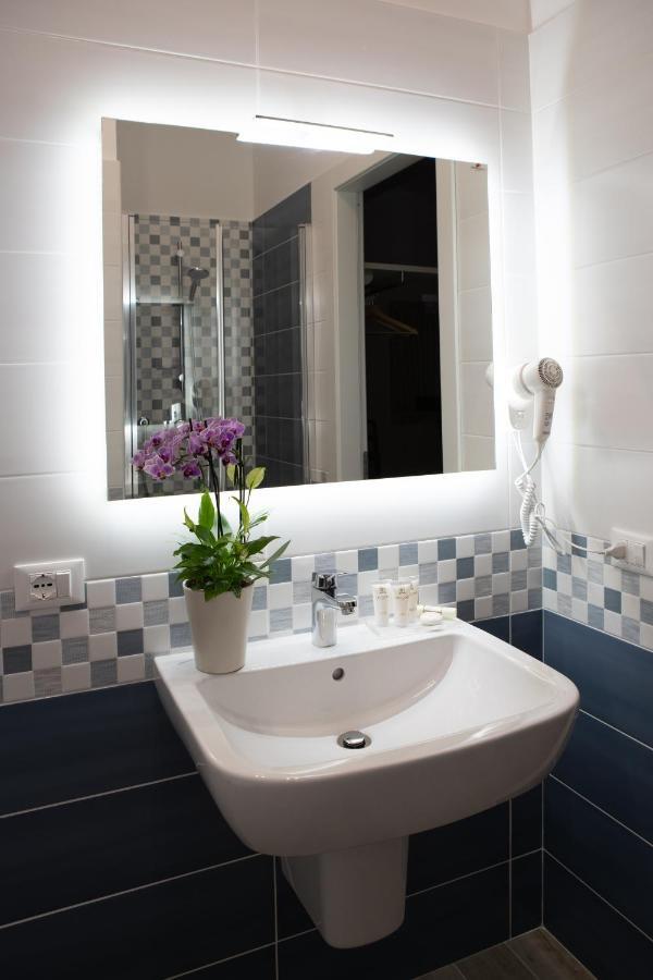 Porta Aragonese Luxury Rooms Palermo Exterior foto